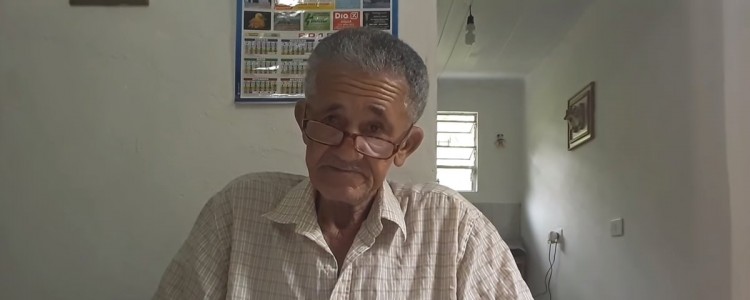 Quem é Nilson Izaías Papinho, o senhor de 71 anos que conquistou o YouTube