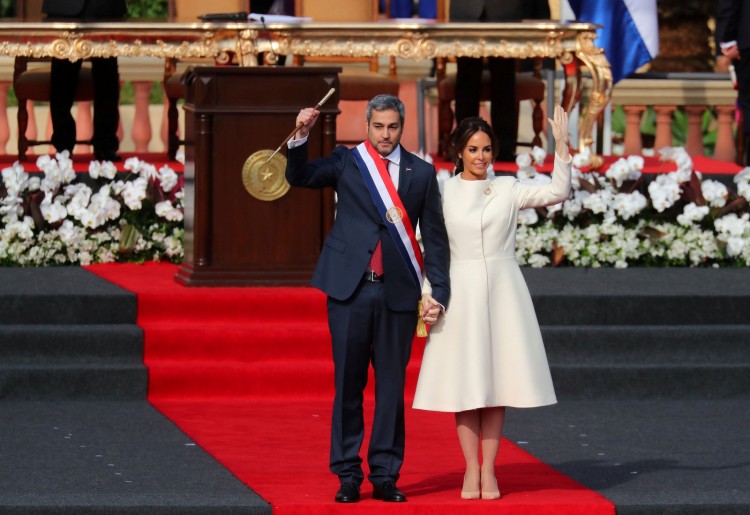 Mario Abdo Benítez toma posse como presidente do Paraguai